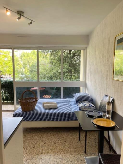 אקס-אן-פרובאנס Studio Au Coeur D'Aix Avec Balcon Et Parking מראה חיצוני תמונה