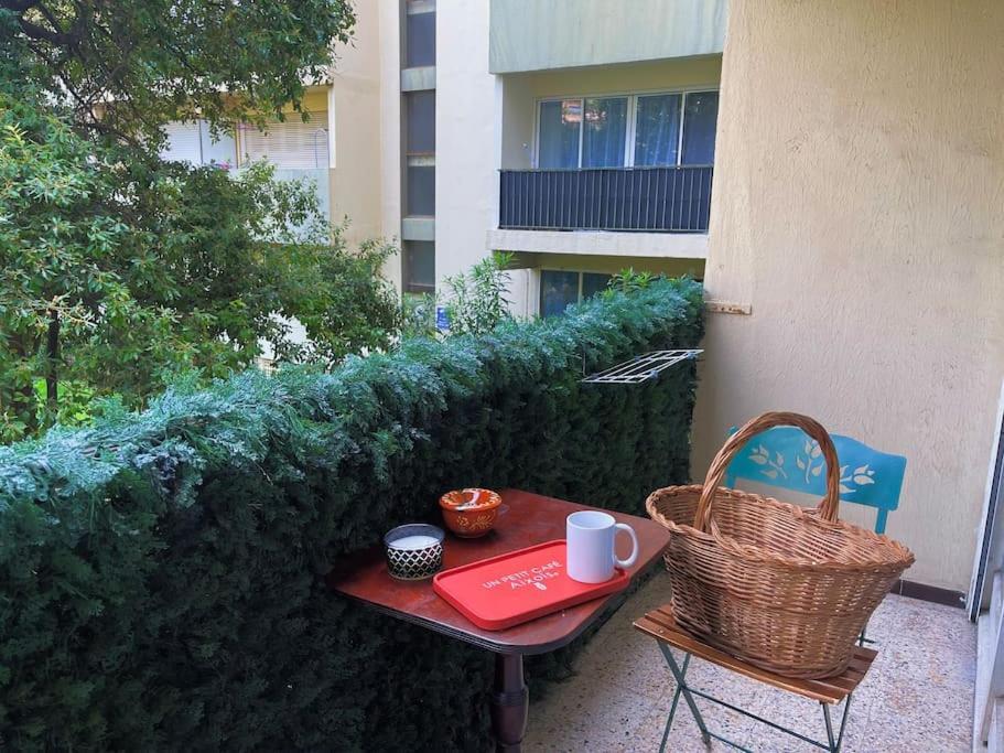 אקס-אן-פרובאנס Studio Au Coeur D'Aix Avec Balcon Et Parking מראה חיצוני תמונה